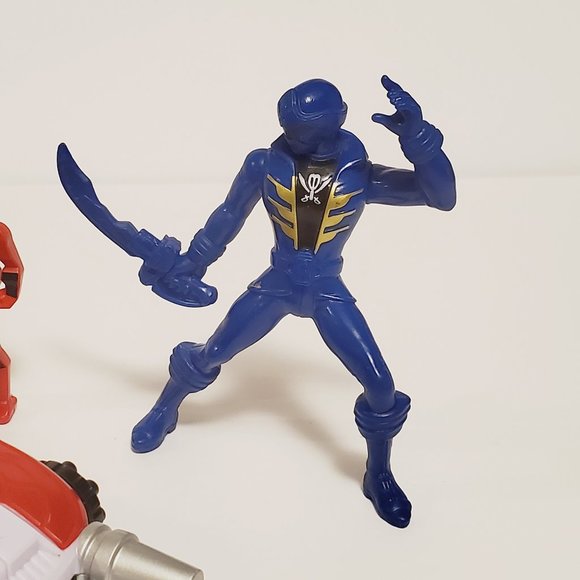 Power Rangers Super MegaForce Delta Runner Vehicle - Picture 4 of 11